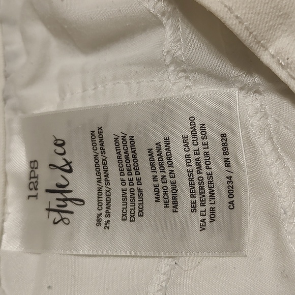 Style & Co Slim Leg Petite Jeans - Picture 5 of 5